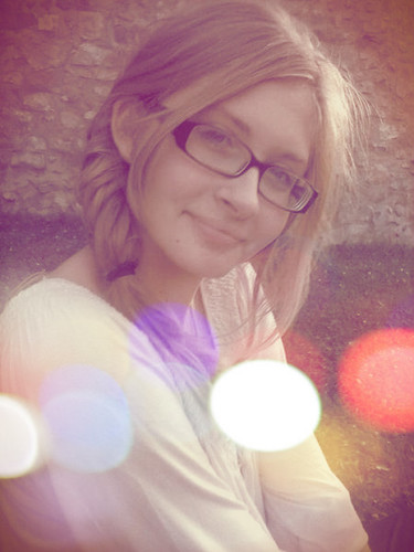 life is a maze, love is a riddle.~music,books,movies,fashion,art,love,peace,harmony~16 years old girl from hungary (: