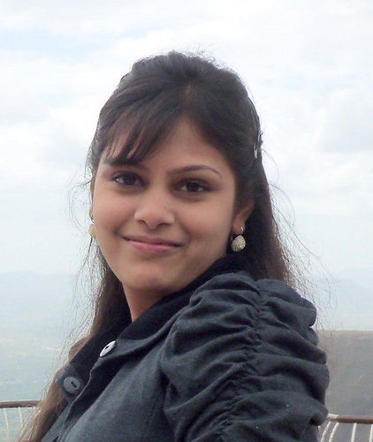 I enjoy small things in life and does not wait for the big surprises to happen..coz Life is What you Make it!!!