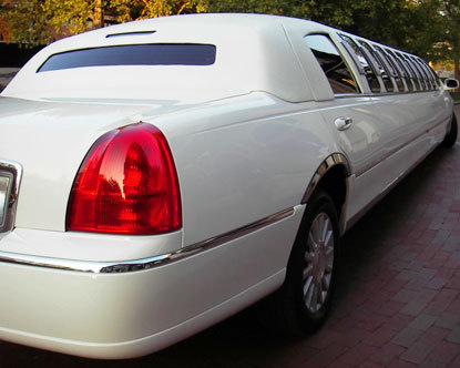 MidnightLimo's profile picture. We are committed to provide you with the finest professional chauffeur driven limousine service. Complimentary Bubbly or drinks included.087-7686241