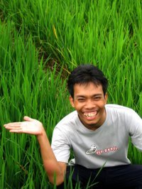 Internet Marketer.
Sales.
Usahawan Muda Anti Riba (UMAR).

http://t.co/s5oE5QaU