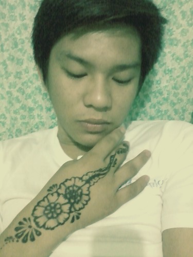 Hi I'm Lyonell Ivo. My friends call me Ivo. I'm friendly, fun to be with and very much approachable. Take care you guys and God Bless.
