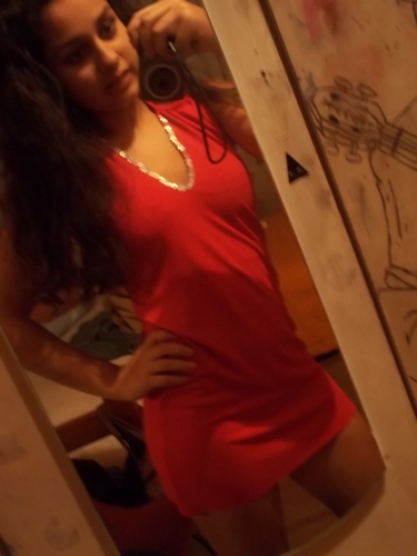 EU ADORA BRINCAR E TER LIMITES E CURTO ROCK,A DORO A VENTURAS COM OS AMIGOS E TIRAR FOTOS MUITAS