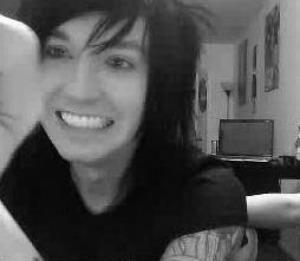 Tinha criado uma bio mais o Andy comeu ela u.u