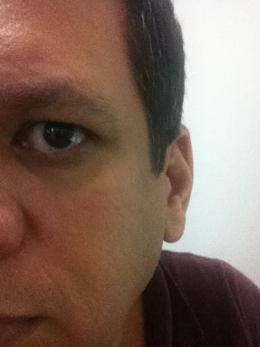 Tecnologia,musica,cinema,arte e negócios. Pai de 2 meninas viciado em aprender. I like tech, bussiness,music and art. Father of two daughters. Learner for life.