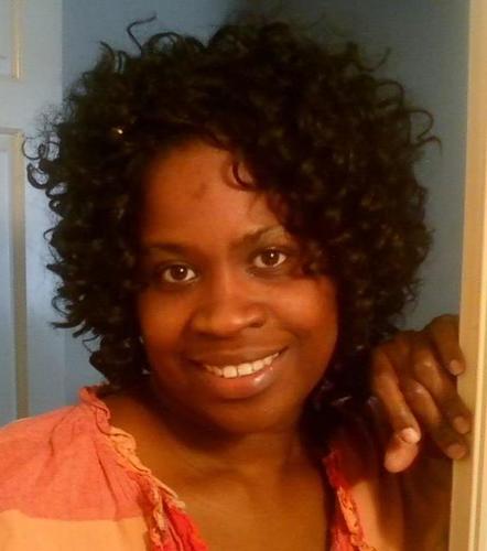 Hair stylist extrodianare on the grind trying to make everyone beautiful and loving what i do.