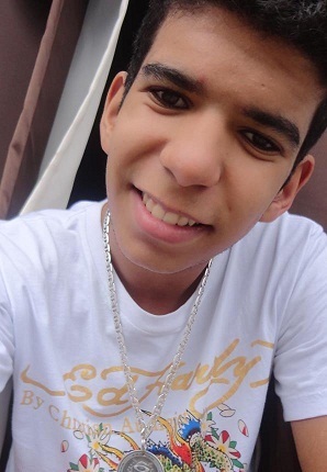 Escrevendo o progresso vejo a vitória dos mlk chegar, se isso for um sonho nem precisa me acordar #TorroneLLys !  D E U S  ♥  Segue ? ;pP