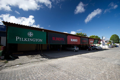 Empresa especializada em reparos  de para-brisas trincados com experiência de 15 anos no mercado de João Pessoa.