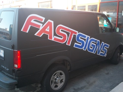 Fastsigns of DC