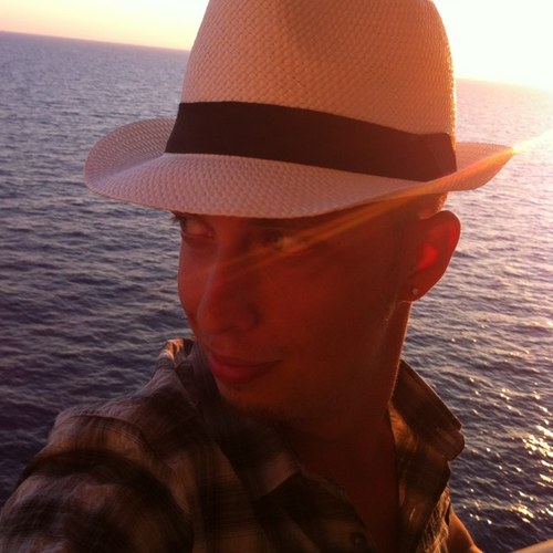 Magiko883's profile picture. 