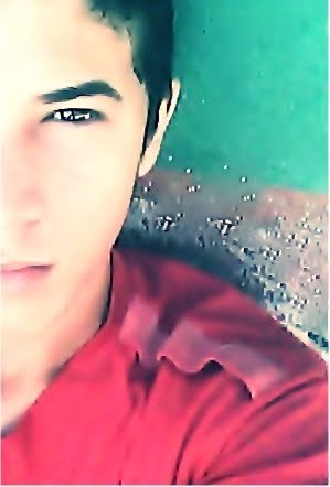 # { @AndreinaMartins } Invαdindo , akê αmigo :)

- você sαbe o quαnto se eh especiαl né ?!
e ke sem vs é impossivel de viver .