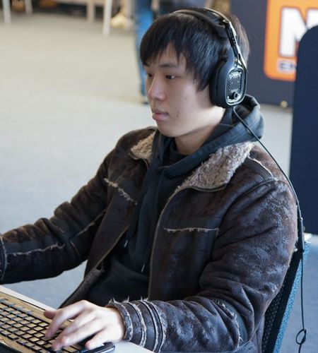 Ex - Starcraft2 gamer.