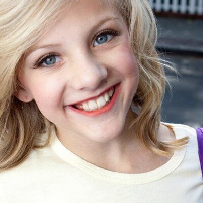 Paige Hyland (@PaigeHylanddd) | Twitter