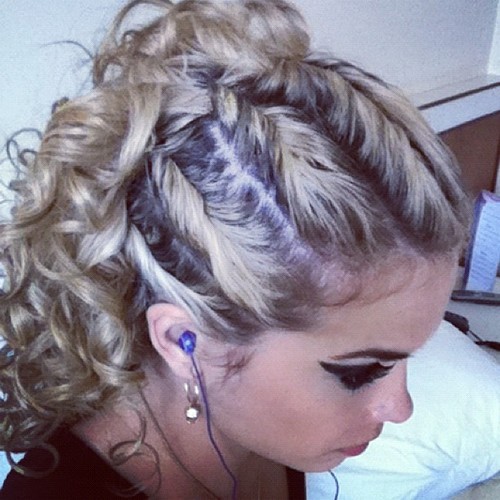 Fã de verdade é aquela pessoa que ama seu ídolo do jeito que ele é, ser fã é apoiar seu ídolo mesmo quando ele esta errado..Lua Blanco&Arthur Aguiar just love♥♥