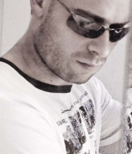 Hyperflow1's profile picture. Multi-talented 27-years old male with some affinity to legends like Larry Ellison :D