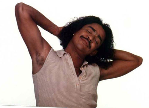 Ex BBB, ex Corno, ex Fazenda, extraviado.