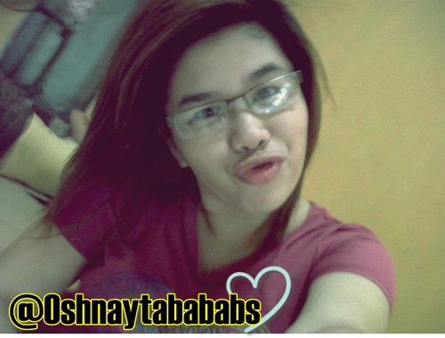 Hi FRiENDS :) There Outder & Everywhere :)
i'Am Oshnay. Famous Perfect But Not Ma Issue :)). 
 HAHA . FoLLow Me @oshnaytabababs Tns. :*