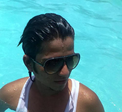 rahulkarir1's profile picture. 