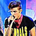 Eu queria viver eternamente pra ver o seu sorriso lindo  @Chayleao Te amo de janeiro a janeiro 
ofc: @PalavraRebelde @Rebelde_Sabado @iTeamLMBfanS e +