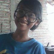 cukup jadi Tirsa aja, bersyukur, dan sukses ^_^