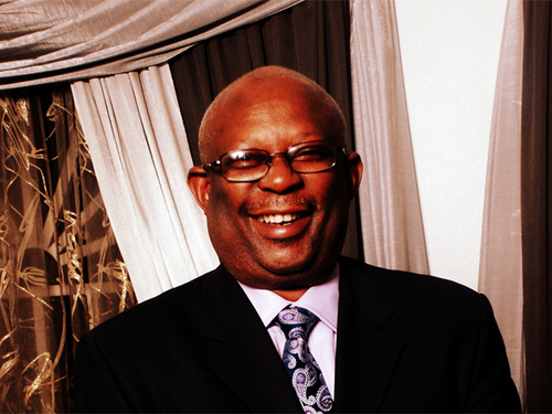 etiewututu's profile picture. Fear is a prison.