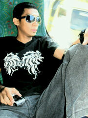 .. kabuuuuurrr..!!!  .__/Γ\=D/Π\___
'-O---------O-' ngeng,, ngeng,,,