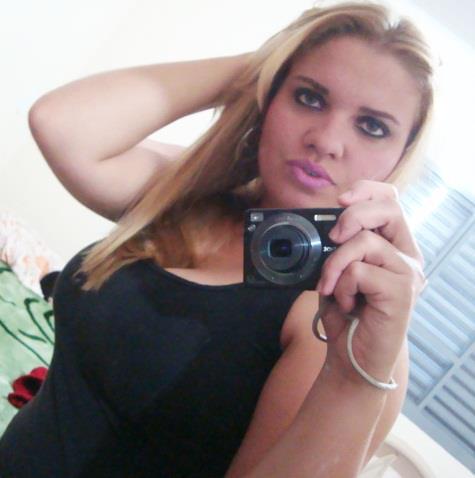 Viver é sempre dizer aos outros o quanto são importantes. Por que um dia eles se vão e ficamos com a impressão que não amamos o suficiente.