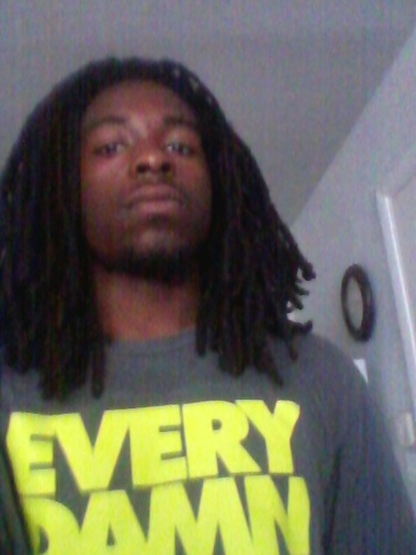 im 19 im southside bound REDRUM committee just follow me and my niggas @DT4L_SMELLEY and @T_Gr52va