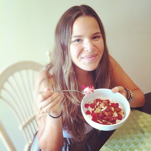 nutrition & fitness blogger | university of texas at austin | future dietitian | claire@theslenderstudent.com