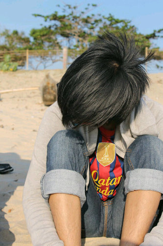 stalking will not make you becomes something, by the way i love details at much
