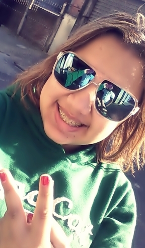 O caminho da felicidade ainda existe, é uma trilha estreita em meio à selva triste!
