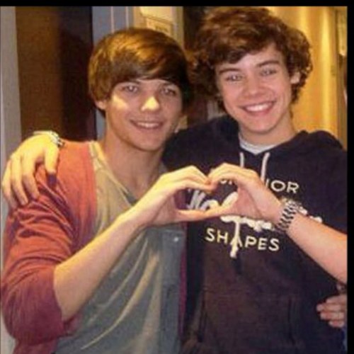 LarryProof_'s profile picture. Larry is real. k.