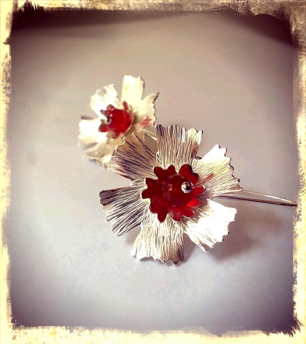Atlanta area food stylist by day... Metalsmith and jewelry designer all the rest of the time!