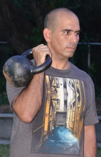 Arquitecto, Docente, Avaluador de Bienes Muebles e Inmuebles.  Instructor de Hardstyle Kettlebells (HKC), Primal Move, PDR (S.P.E.A.R. System), Aikido y L2 360
