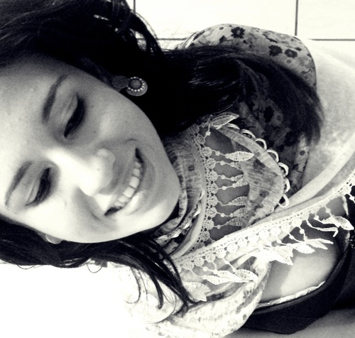 Karen Halanna 16anos ,signo touro , ciumenta, amiga, protetora, feliz sem se importar com a sua opinião 3