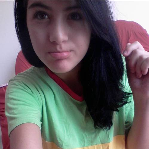 Seguee Laa @UmaaMoreenaa_ *-*