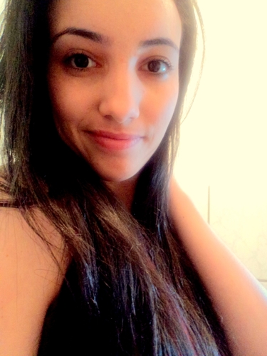 Modelo, Técnica em Agroindústria ,Colorada! mana da @johhbaldo  *-* prima da @BrunaAlberton_  ♥ @JhenydePaula  ♥ @Tatah_Souuz ♥