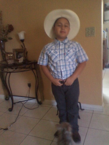 AngelJuarez932's profile picture. 