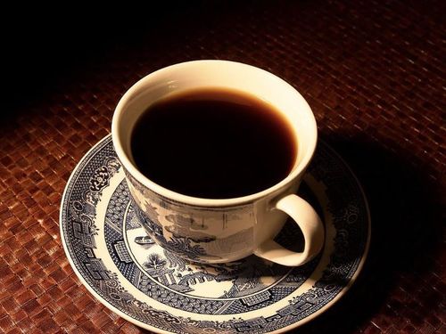 Coffee lover with a snobbish palate looking for just the right coffee, or other delectables, served with just the right ambiance.