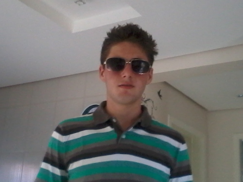 Muito Felizz