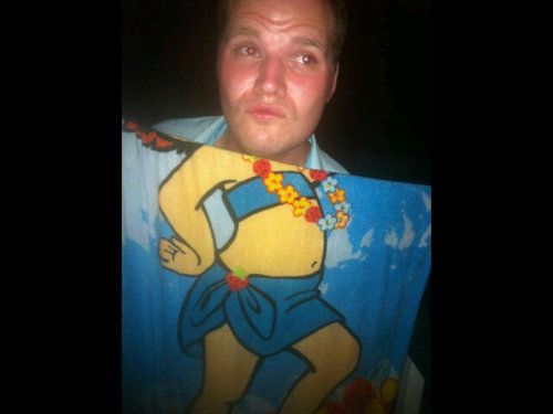 DuncanPaterson's profile picture. I've been doing sight gags basically ever since I updated my photo.