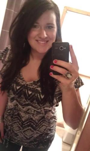 I'm 19, married and we have a beautiful daughter! I'm a regular girl with big dreams