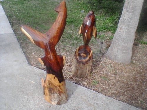 Certified Arborist Genuine Tree Hugger Chainsaw Sculptor I make Trees into worx of art