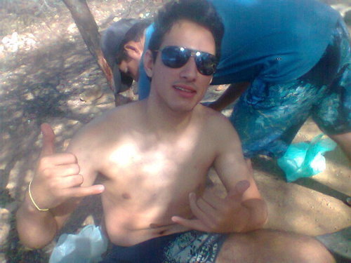 tenho 17 ano,moro em pedro avelino rn,sou vascaino com orgulho,sou um carinha legal,