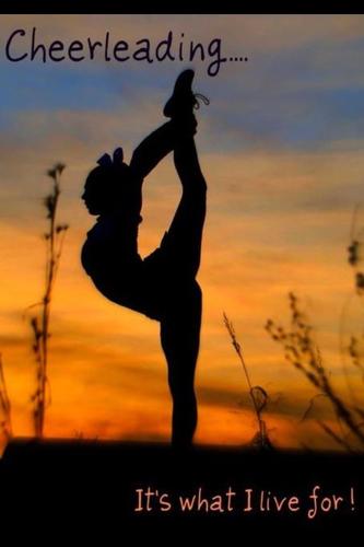 Lovelovelove cheer!  All-Star style is the way go :)