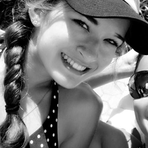 tayy94's profile picture. Taylor. 18. #GatorNation Other twitter: https://t.co/taYsfGjRuY