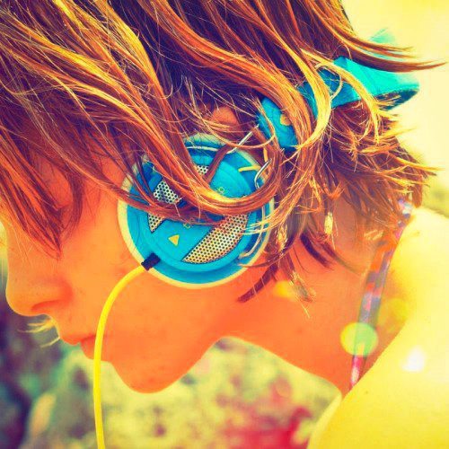 Nix Hea Sucha #Musicfreak ; Luvs2 have #mexicangreenwave Along with #Redbull ; 4ever is a long tym but i won t mind spending It by Ur side xoxoxoxo ;) - N_I_X