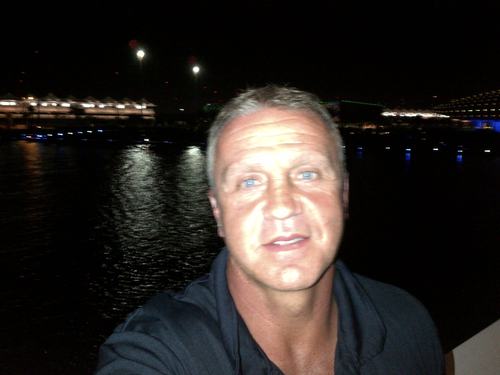 Professional Security Management Consultant with a wealth of international knowledge and experience in all sectors.