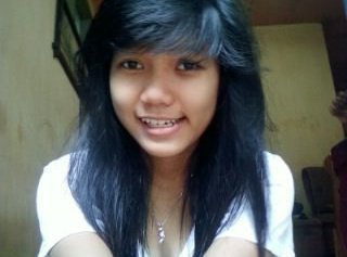 Devi_Lestari75's profile picture. 