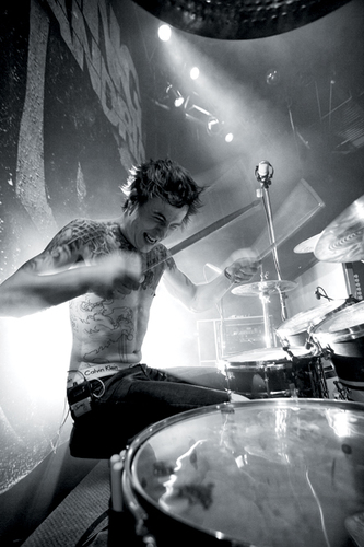 celvin_fahrian's profile picture. I was nice,and polite.I am a drummer from RISE of PLANE