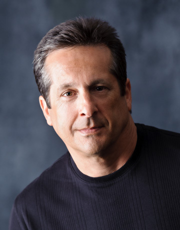Marketing and sales coach/trainer and public speaker who likes to help small business owners learn how to market themselves and their businesses.